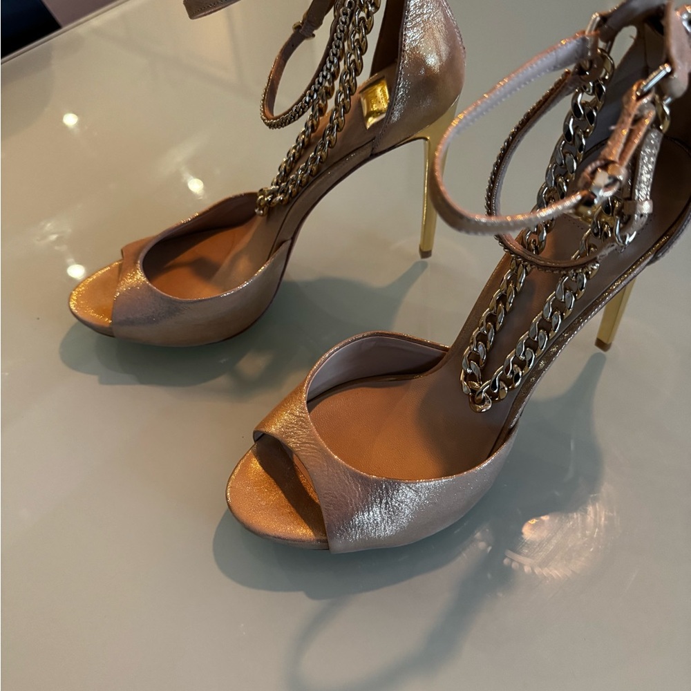 Guess by Marciano Gold Stiletto Heels - Picture 2 of 8